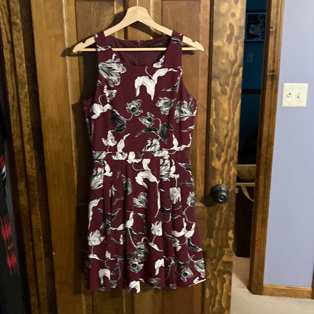 Banana Republic pleated floral print dress